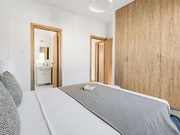 Sanders White Mountains - Cozy Villa With Pool