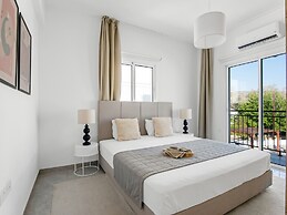 Sanders White Mountains - Cozy Villa With Pool