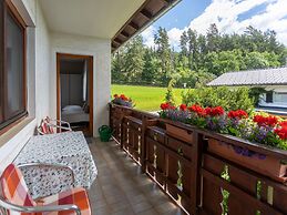 Holiday Apartment With Pool