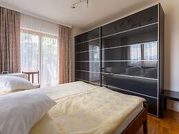 Holiday Apartment With Pool