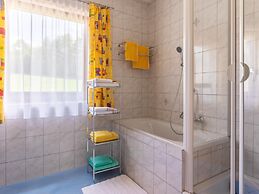 Holiday Apartment With Pool