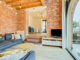 Lush Holiday Home in Vlaanderen With Private Pool