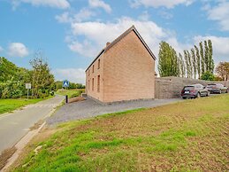 Lush Holiday Home in Vlaanderen With Private Pool