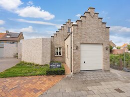 Inviting Holiday Home in Nieuwpoort With Garden