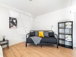Alken Farm Stay With Terrace