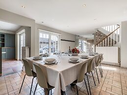 Alken Farm Stay With Terrace
