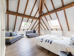 Alken Farm Stay With Terrace