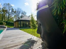 Picturesque Villa With Swimming Pool