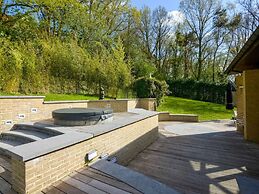 Picturesque Villa With Swimming Pool