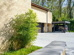 Picturesque Villa With Swimming Pool