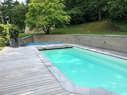 Picturesque Villa With Swimming Pool