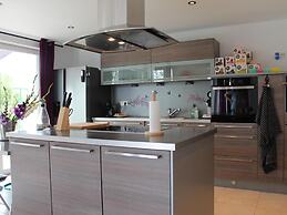 Luxury Holiday Home in Marchin With Wellness