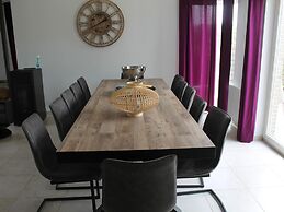 Luxury Holiday Home in Marchin With Wellness