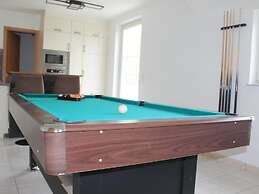 Luxury Holiday Home in Marchin With Wellness