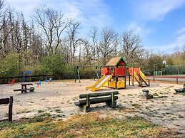 Cosy Chalet Near Durbuy in Nature