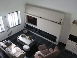Renovated Farm With Heated Pool