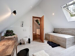 Renovated Farm With Heated Pool