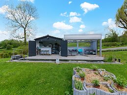 Cozy Holiday Home in La Reid With a Whirlpool