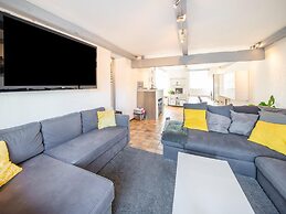 Cozy Holiday Home in La Reid With a Whirlpool