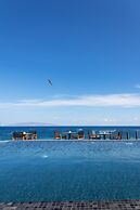Almyra Oia Suites