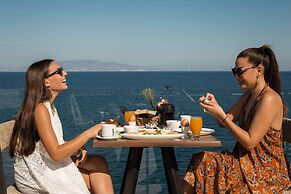 Almyra Oia Suites