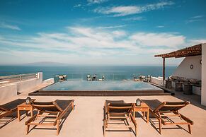 Almyra Oia Suites