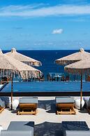 Almyra Oia Suites