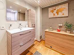 Holiday Home With Terrace and Jacuzzi in Vielsalm