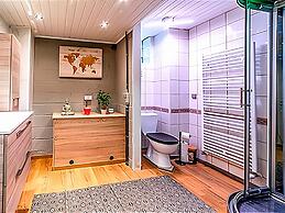 Holiday Home With Terrace and Jacuzzi in Vielsalm