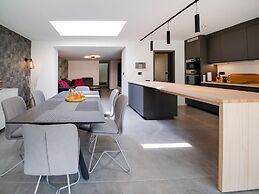 Holiday Home in Marchin With a Jacuzzi