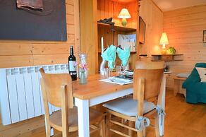 Pleasant Chalet in Anhee in a Charming Area