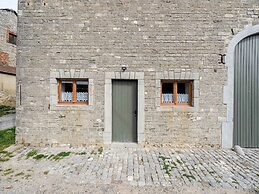 Cozy Chalet With Garden