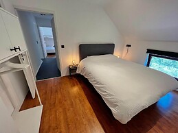 Villa in Durbuy With Jacuzzi & Golf Access