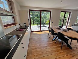 Villa in Durbuy With Jacuzzi & Golf Access