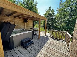 Villa in Durbuy With Jacuzzi & Golf Access