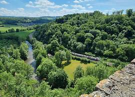 Villa in Durbuy With Jacuzzi & Golf Access