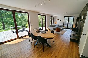 Villa in Durbuy With Jacuzzi & Golf Access