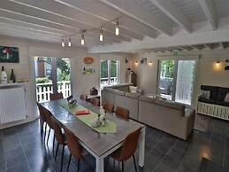 Stylish Chalet With Room