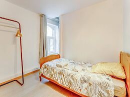 Cosy Holiday Home in Hastiere With a Terrace