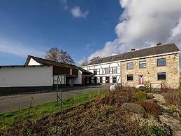 Farmhouse Kalys in Vielsalm With 180° View of the Forest