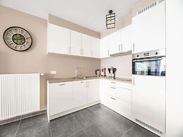 Cosy Apartment in Oostende With Private Terrace