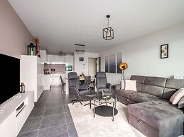 Cosy Apartment in Oostende With Private Terrace