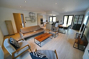 Chalet Ideally Located on the Edge of Forest