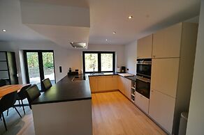 Chalet Ideally Located on the Edge of Forest