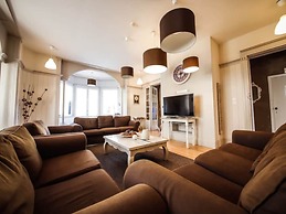 Modern Holiday Home in Hastiere With Sauna