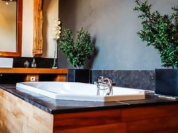 Modern Holiday Home in Hastiere With Sauna