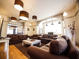 Modern Holiday Home in Hastiere With Sauna