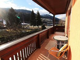 Apartment Near Nassfeld Ski Lift With Pool