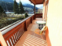 Apartment Near Nassfeld Ski Lift With Pool