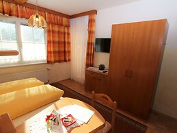 Apartment Near Nassfeld Ski Lift With Pool